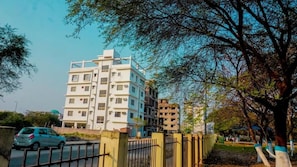 Habitación familiar, vista parcial al lago | Exterior