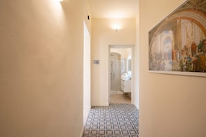 Interior - City Hub 5 | Elegant Historic Apartment in Central Bari  (Bari)