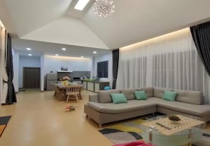 50 inci televisyen skrin rata dengan kabel 