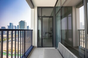 Ảnh chưa phân loại, 2 trong số 36 ảnh, nút