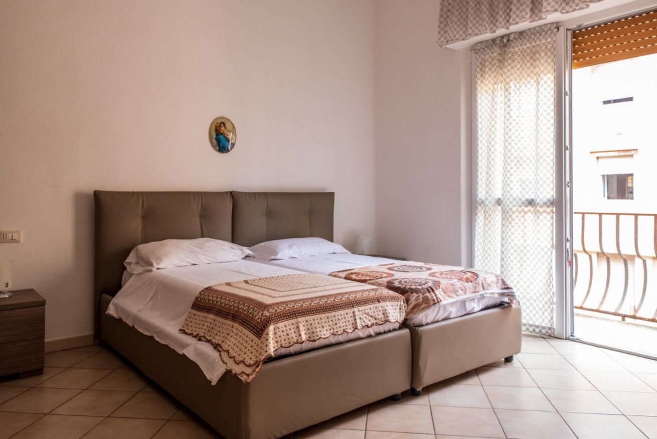 2 bedrooms, iron/ironing board