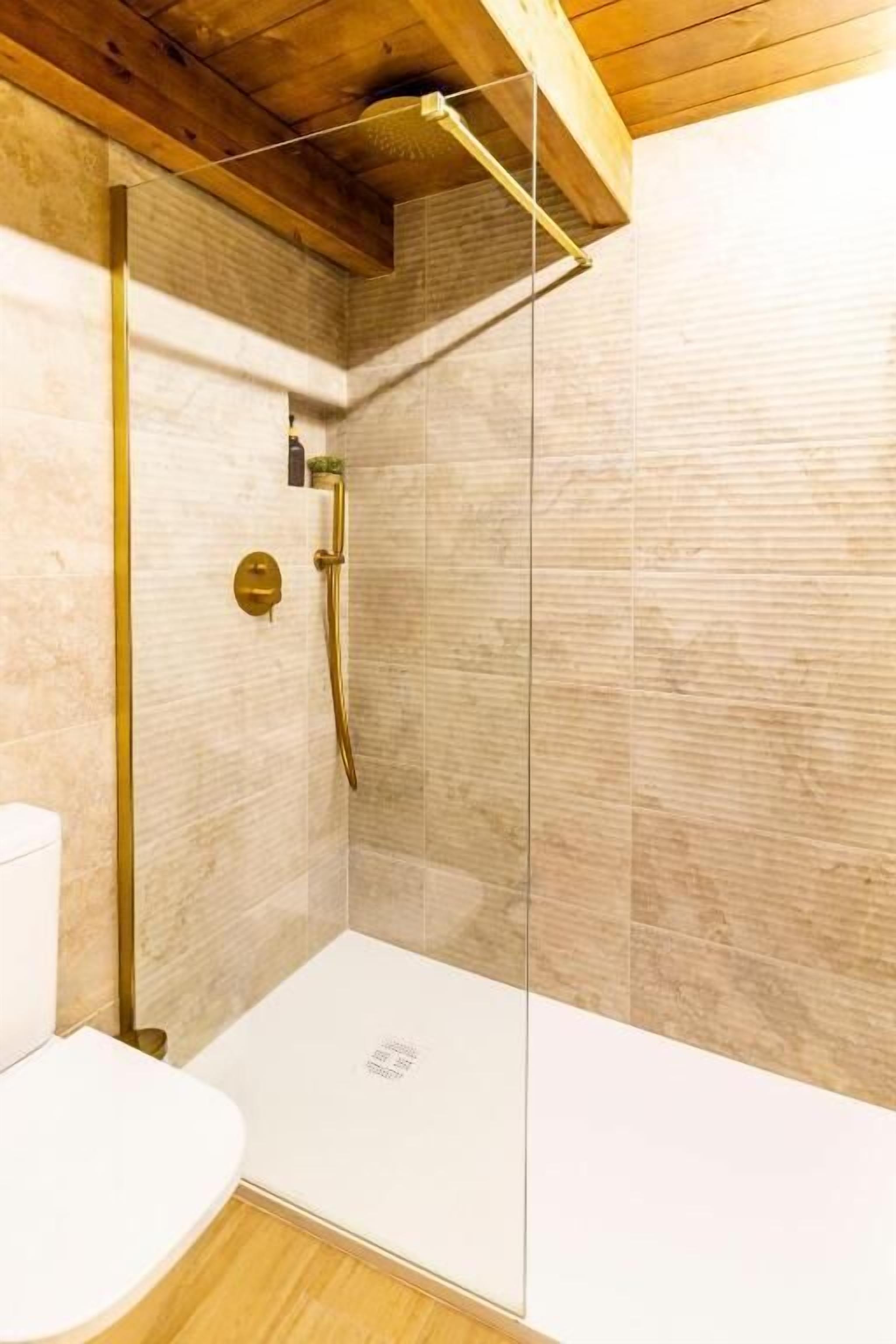 Superior Apartment, Balcony, City View | Bathroom | Separate bathtub and shower, hair dryer, towels, soap