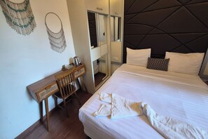 Superior King Room | Zimmersafe, Schreibtisch, kostenloses WLAN, Bettwäsche
