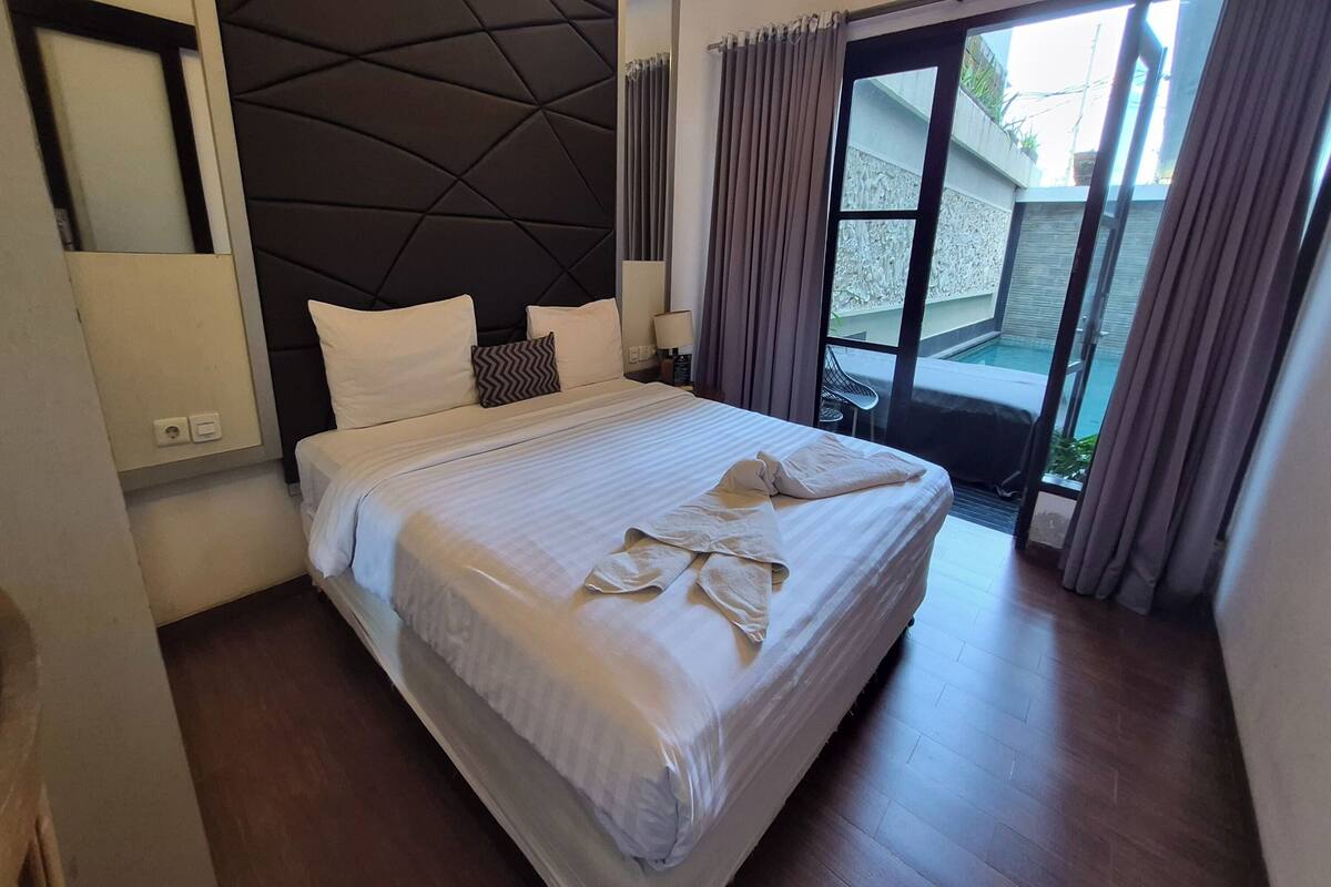 Superior King Room | Zimmersafe, Schreibtisch, kostenloses WLAN, Bettwäsche