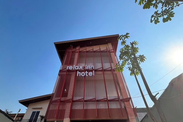 Exterior - Relax Inn Hotel (Demak)