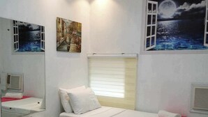 ห้องซิงเกิล, ปลอดบุหรี่, เครื่องปรับอากาศ | พื้นที่ทำงานแบบใช้แล็ปท็อป, ผ้าม่านกันแสง, เตียงเสริม/เปล, Wi-Fi ฟรี