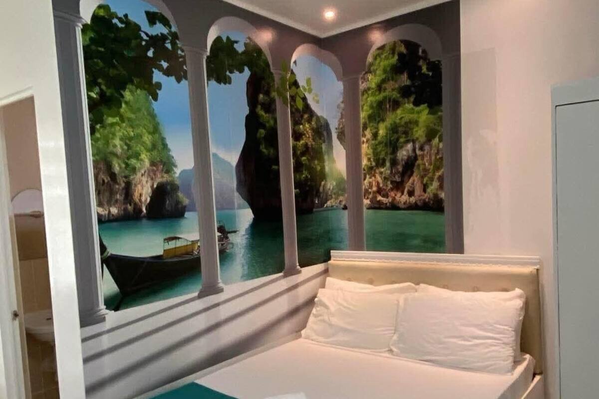 Habitación cuádruple, no fumadores, baño privado | Espacio para trabajar con un portátil y wifi gratis