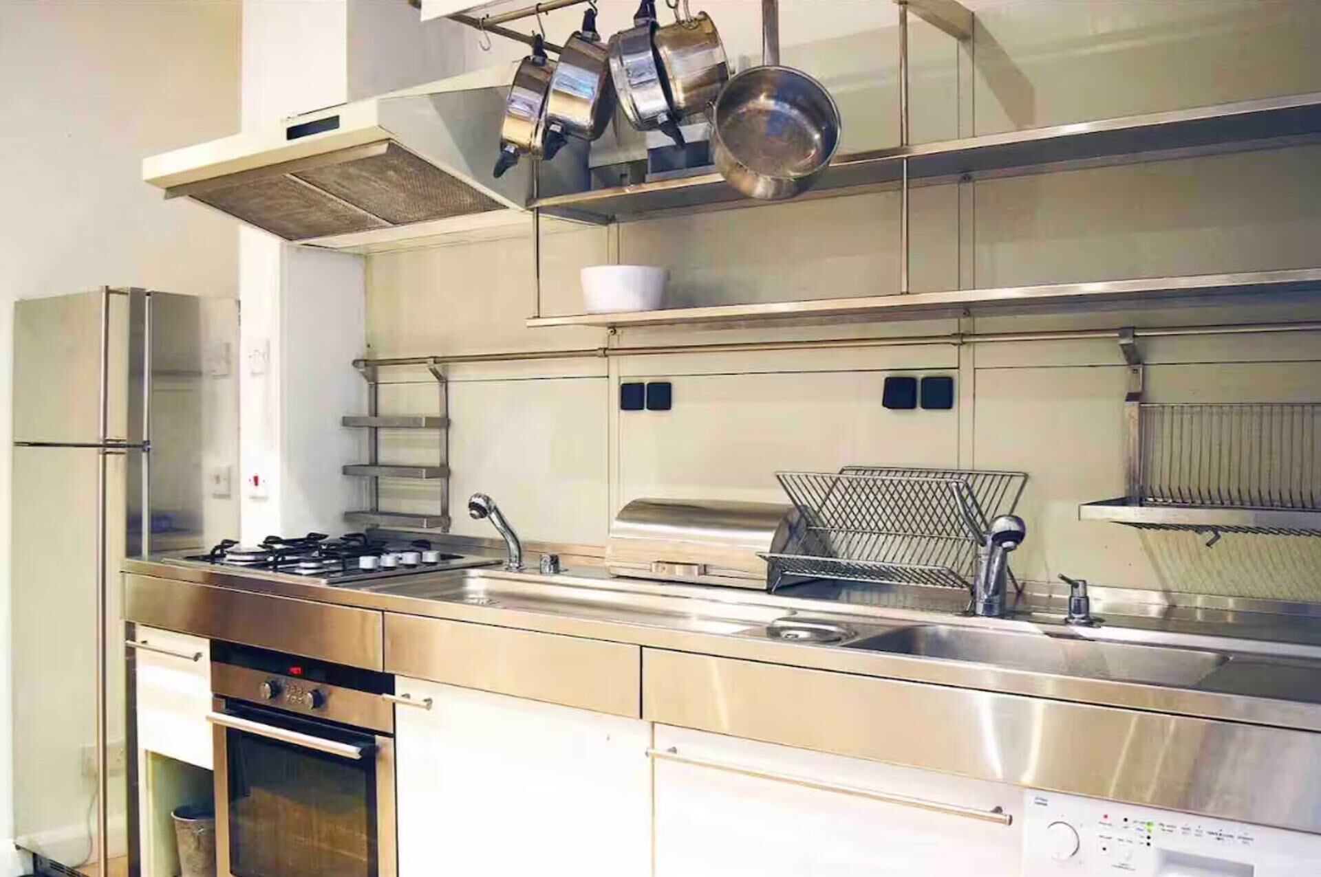 Frigorifero, microonde, forno
