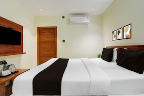 Deluxe Room | Free WiFi - Super Hotel O Ananthpur Formerly TR (Ananthapur)