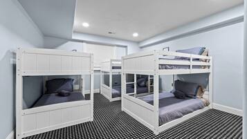 Iron/ironing board, travel cot, free WiFi, bed sheets