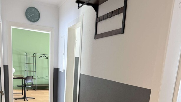 Unclassified image, 1 of 12, button - MG05 Apartment at Mönchengladbach Central Station (Mönchengladbach)