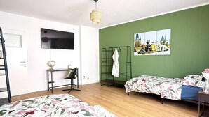 Unclassified image, 5 of 12, button - MG05 Apartment at Mönchengladbach Central Station (Mönchengladbach)