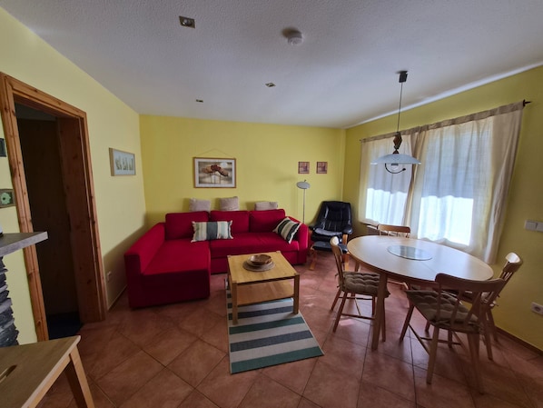 Living area - Bungalow 'Smart' with Private Terrace and Private Garden (Malchow)