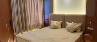 Cube Stay : Luxury premium 2BHK near M.P. Nagar