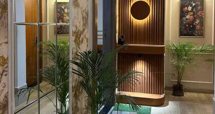 Cube Stay : Luxury premium 2BHK near M.P. Nagar