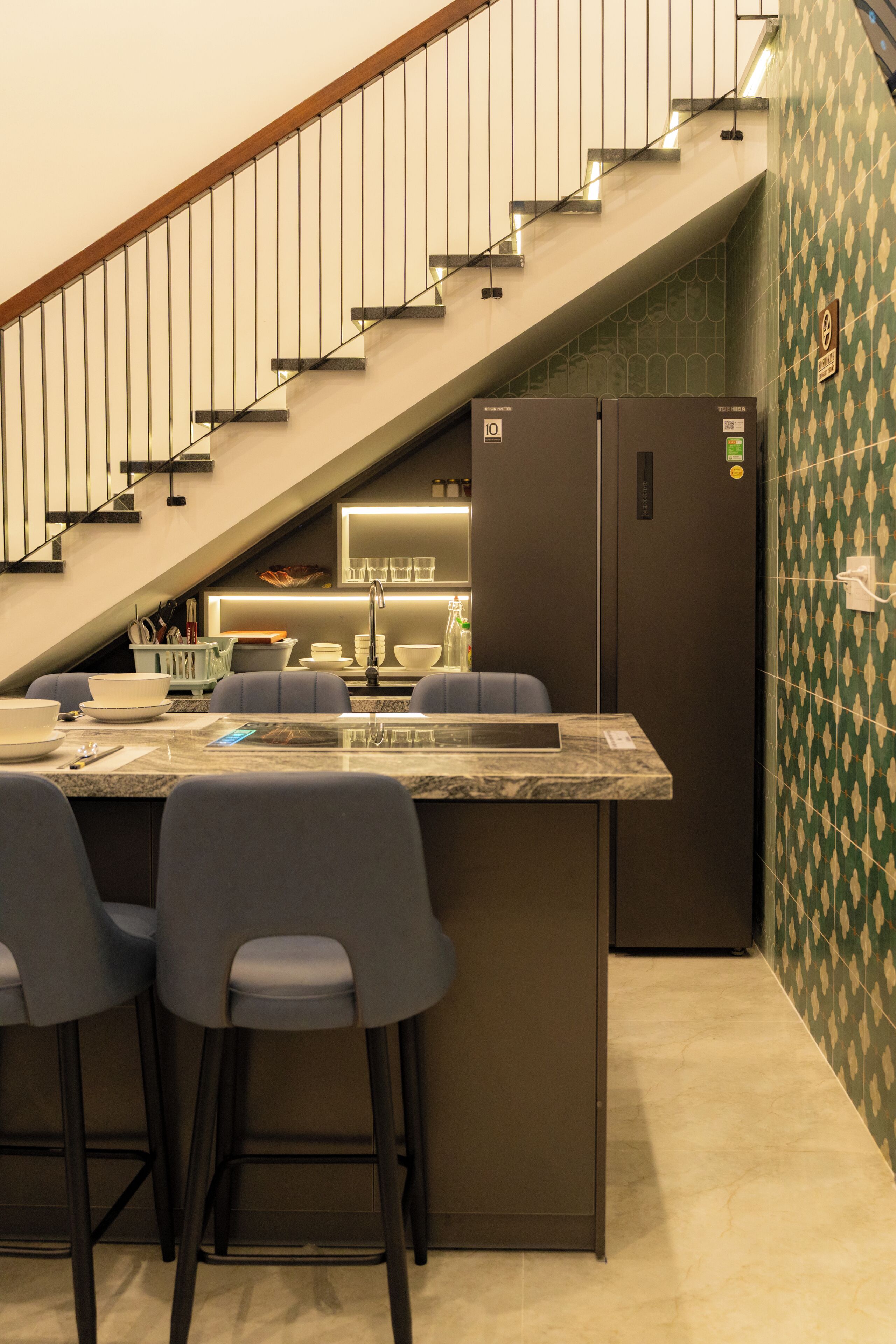 Apartemen Keluarga, pemandangan kota | Tempat makan