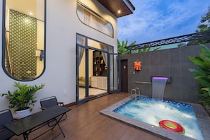 Outdoor pool - H VILLA  (Da Nang)