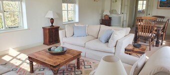 Lilly Hall Hopkiln - Exceptional 3 Bedroom Cottage in Ledbury Herefordshire