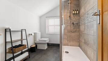 Shower, towels