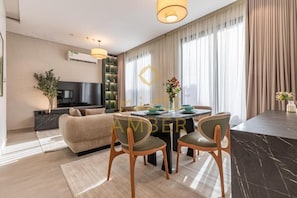 Deluxe Apartment | Dining - Amber Hospitality - AlQuds (Al Quds/ Riyadh)