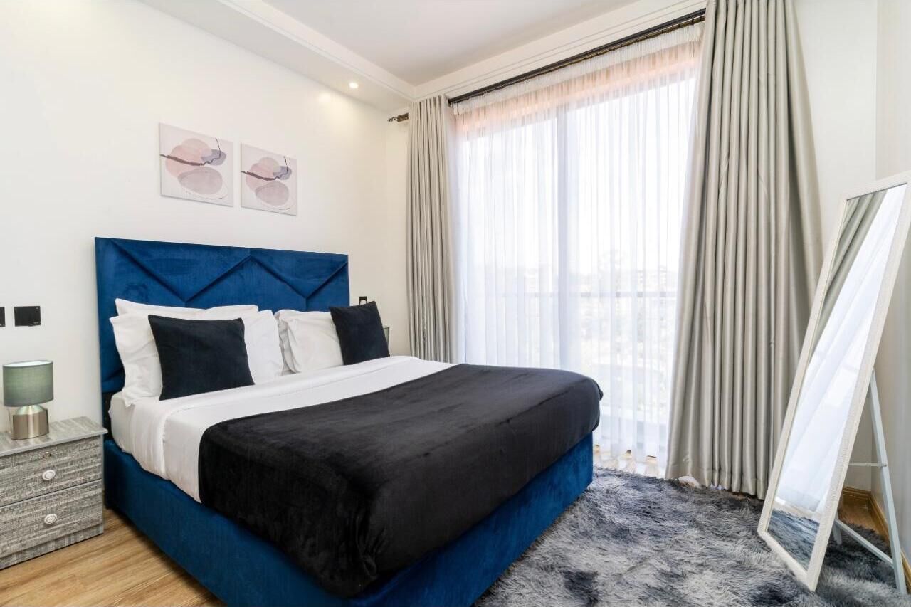 Classic Apartment, Balcony, City View | Desk, laptop workspace, iron/ironing board, WiFi (free)