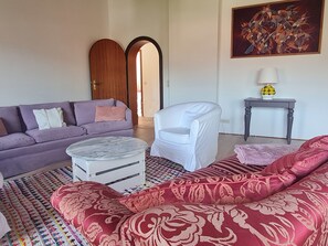Living area - Large country house BERGLIEBE for 8 people in the Chiemgau region (Unterwössen)
