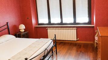 5 bedrooms