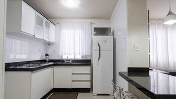 Basic Apartment | Private kitchen