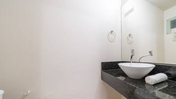Apartamento básico | Baño | Ducha