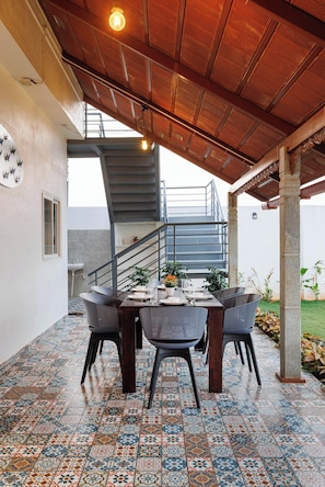 Apartment (1 Bedroom) | Teres/patio