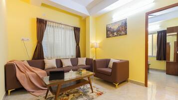 Apartment (2 Bedrooms) | Front of property
