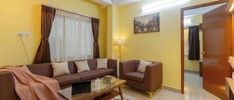 Apartment (2 Bedrooms) | Living area