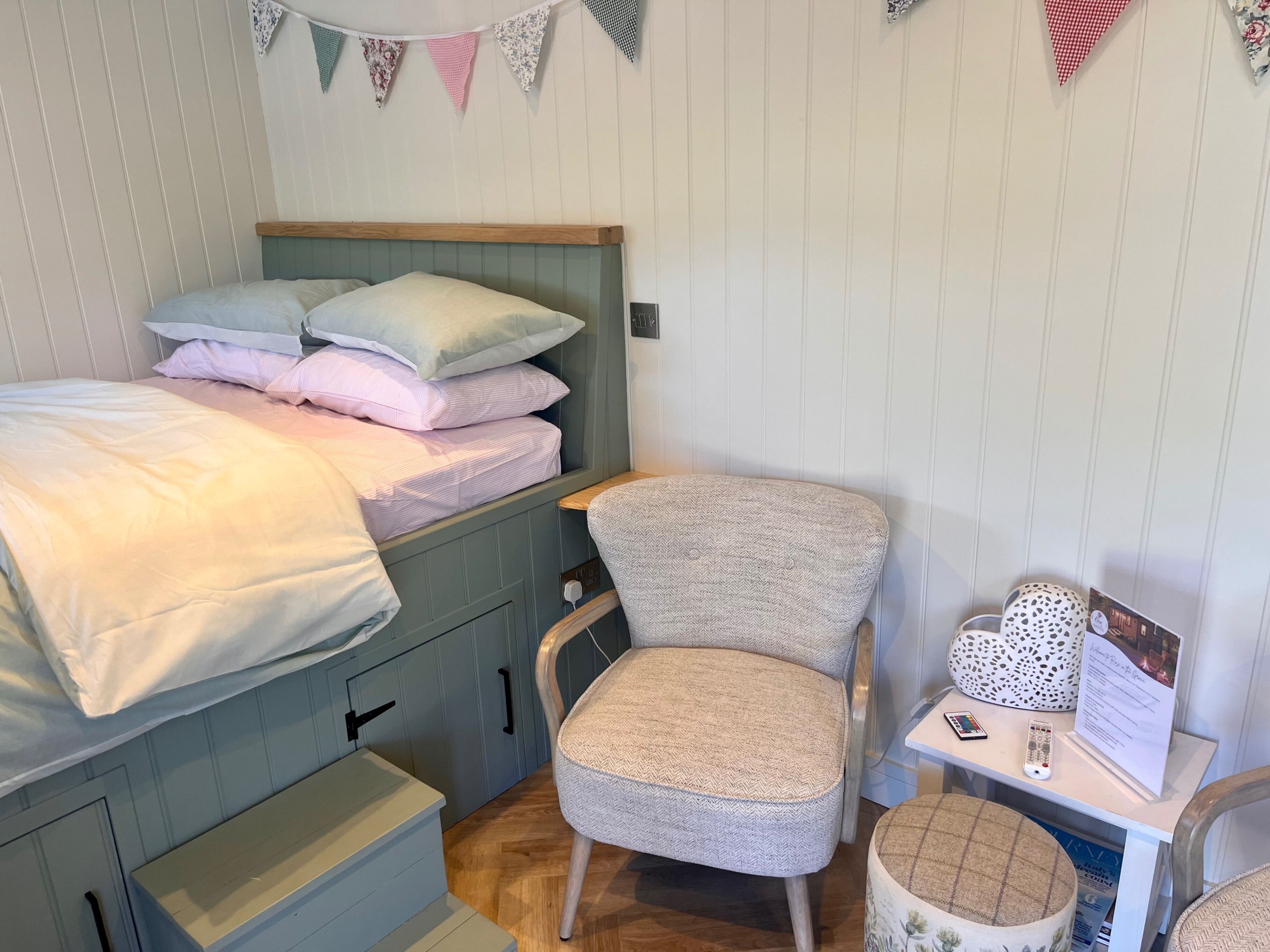 1 bedroom, WiFi (free), bed sheets