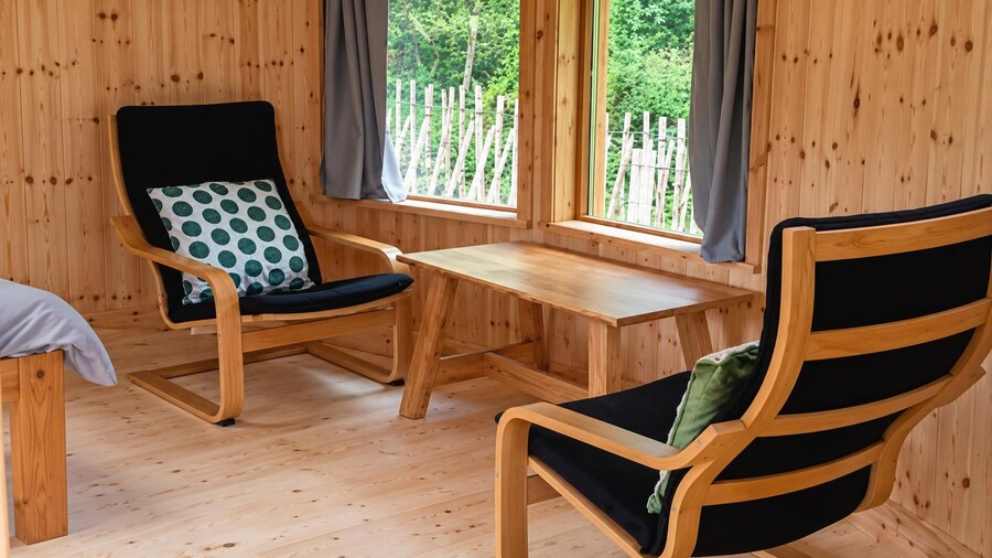 Unique Retreat Sleeps 2 With Hot Tub & Pets Ok