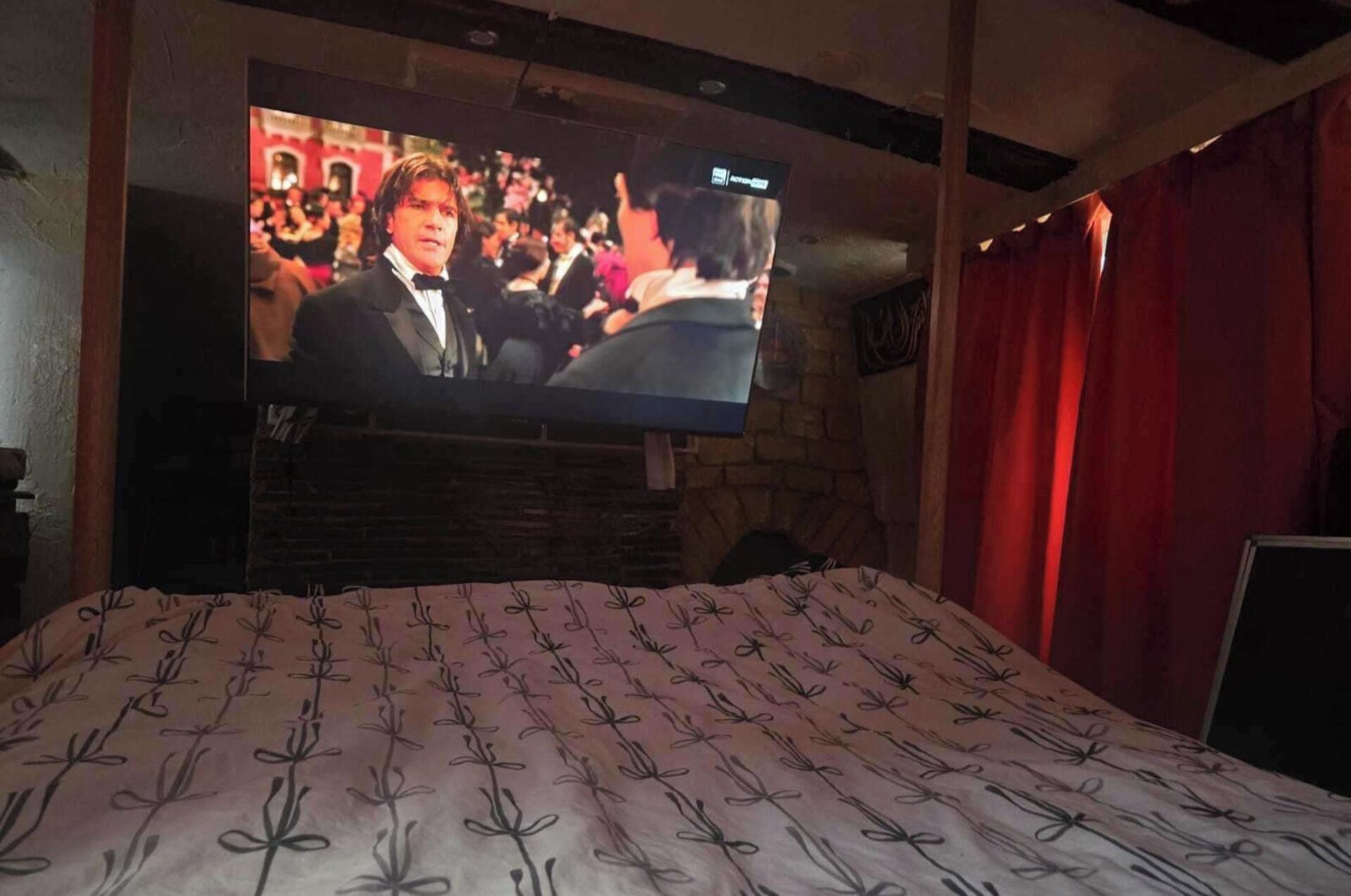 1 bedroom, iron/ironing board, WiFi (free), bed sheets