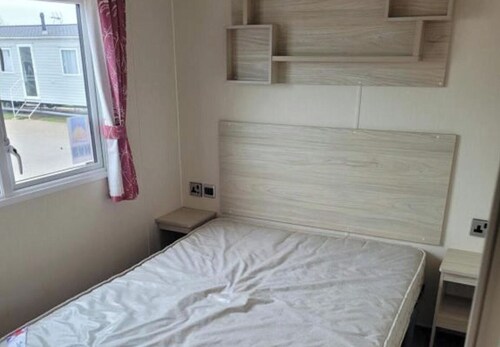 Holiday Home Sleeps 10