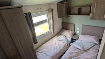 3 bedrooms, free WiFi, bed sheets