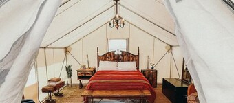 Panchos Villa Glamping Near Zion