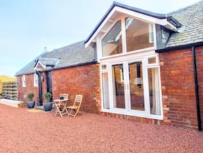 Exterior - Sleeps6-3bed-nearroyaltroon-ayrshirecoast (Prestwick)