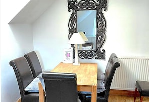 Unclassified image, 4 of 35, button - Sleeps 15 8 Bed-near Royal Troon-ayrshire Coast (Prestwick)