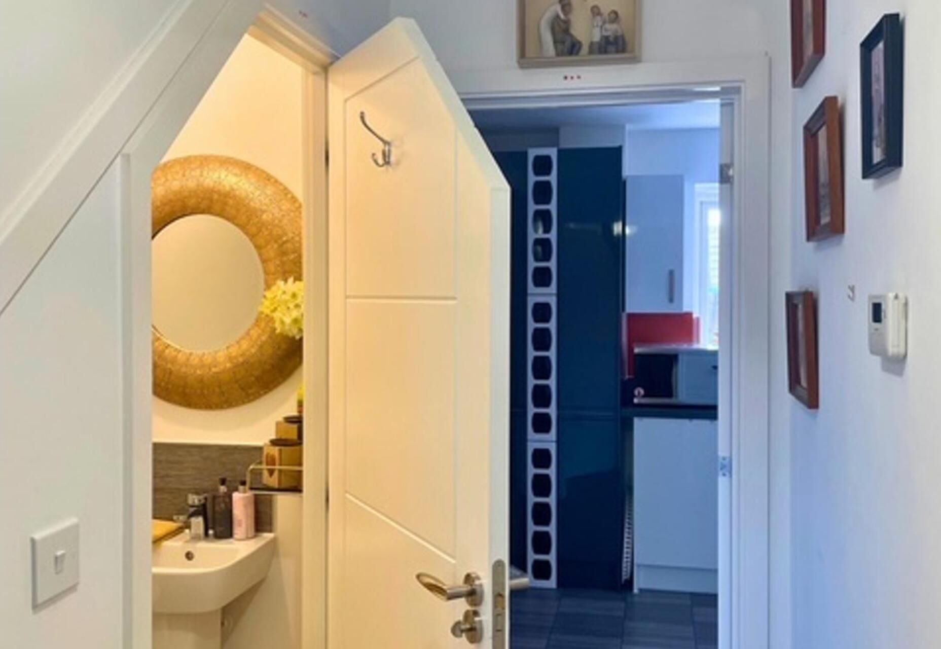Combined shower/bathtub, deep-soaking bathtub, hair dryer, towels