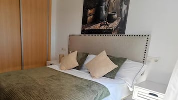 2 habitaciones, tabla de planchar con plancha y wifi gratis