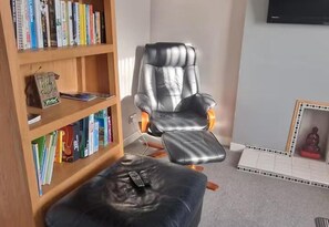 Interior - North Glasgow, Sleeps 4 With Wifi & Parking (Glasgow)