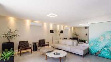 Basic Apartment | Interior