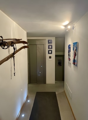 Interior - Aymon De Challant Aosta Studio with Wi-Fi (Aosta)