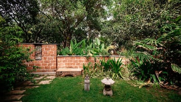 Apartment (1 Bedroom) | Garden view