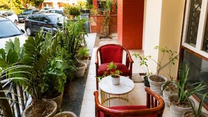 Căn hộ (2 Bedrooms) | Ban công