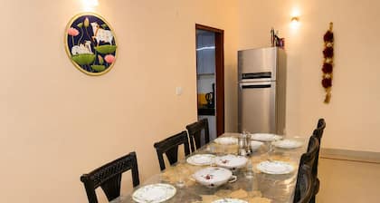 Agra Manor by Redolive10min Taj Mahal 3bhk