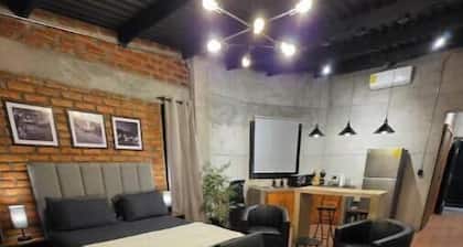 Uritess Industrial Apartment