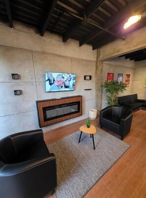 Unclassified image, 3 of 51, button - Uritess Industrial Apartments (Santa Lucía)